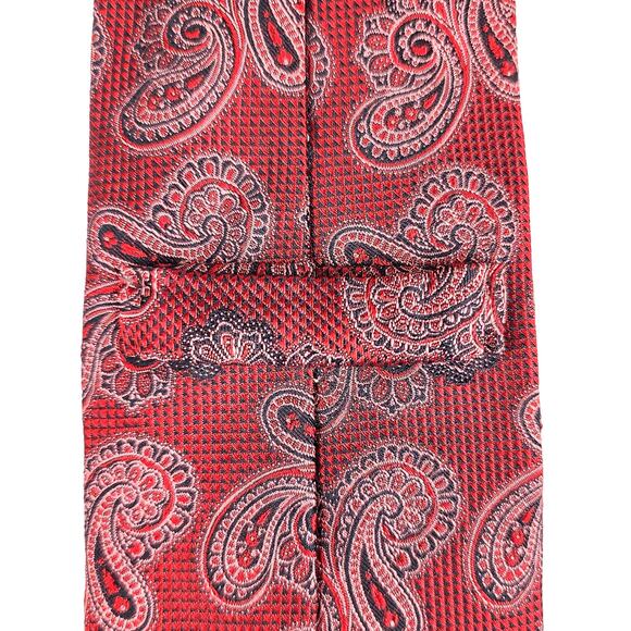 Hart Schaffner Marx Men’s Neck Tie Silk Red Paisley Pattern Print Made in USA - Picture 3 of 6